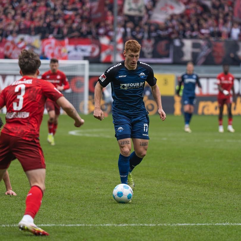 Laurin CURDA von SC Paderborn 07 - Testimonial für Finanzberatung